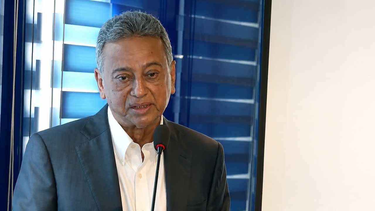 গ্যাস-বিদ্যুতের সমস্যা সরকারের নিয়ন্ত্রণে নেই: অর্থমন্ত্রী